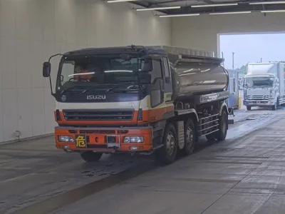 Isuzu GIGA