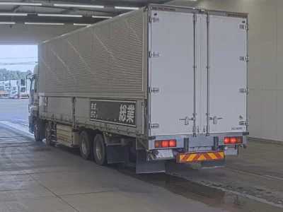 Isuzu GIGA