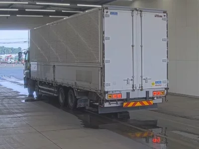 Isuzu GIGA