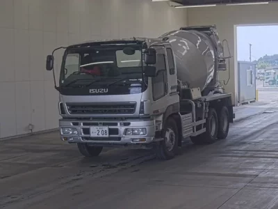 Isuzu GIGA