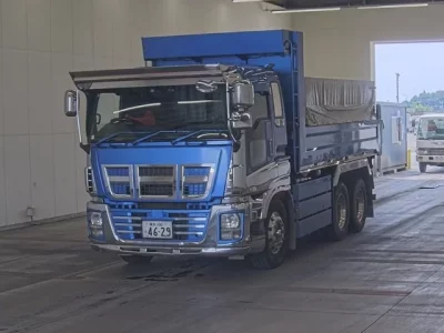 Isuzu GIGA