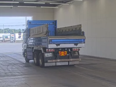 Isuzu GIGA
