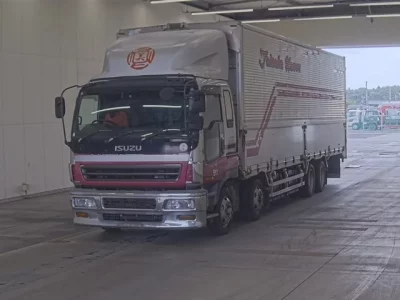 Isuzu GIGA