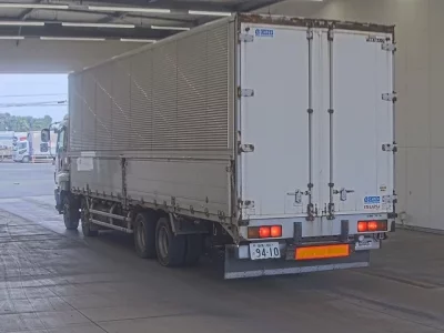 Isuzu GIGA