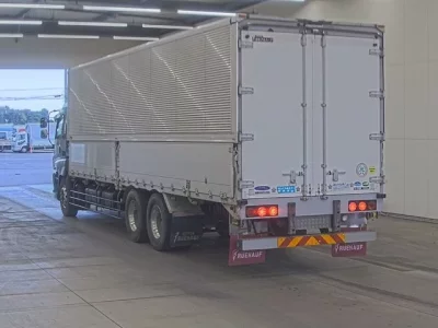Isuzu GIGA
