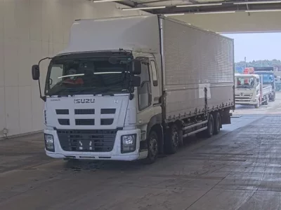 Isuzu GIGA