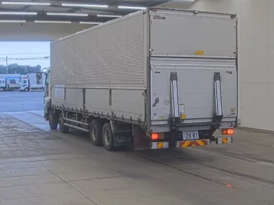 Isuzu GIGA