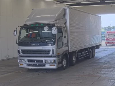 Isuzu GIGA