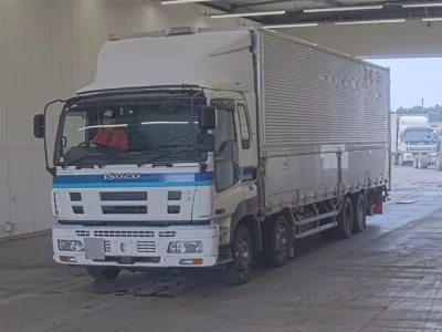 Isuzu GIGA