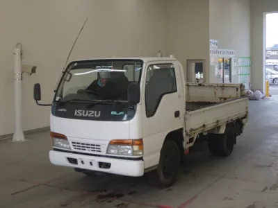 Isuzu ELF