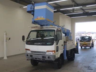 Isuzu ELF
