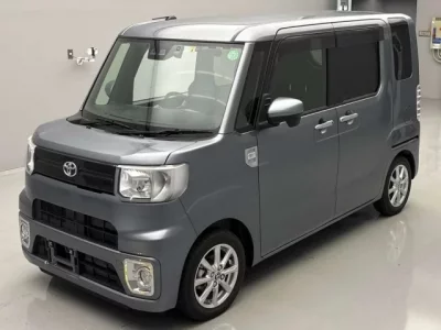 Toyota PIXIS MEGA