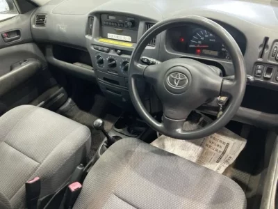 Toyota SUCCEED