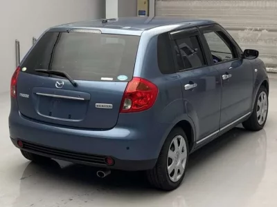 Mazda VERISA
