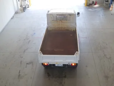 Isuzu TRUCK