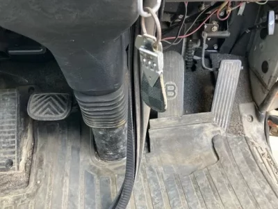 Nissan TRUCK