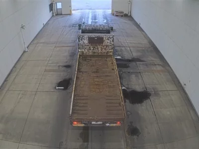 Nissan TRUCK