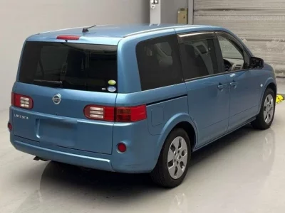 Nissan LAFESTA
