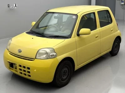 Daihatsu Esse