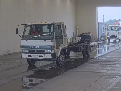 Isuzu FORWARD