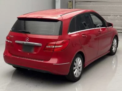 Mercedes-Benz B CLASS