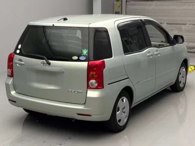 Toyota RAUM
