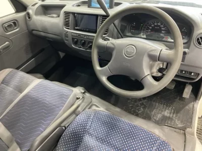 Isuzu COMO