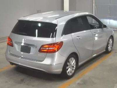 Mercedes-Benz B CLASS