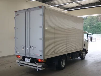 Isuzu ELF