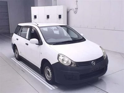 Nissan AD