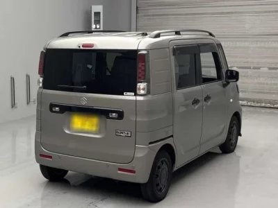 Suzuki SPACIA BASE