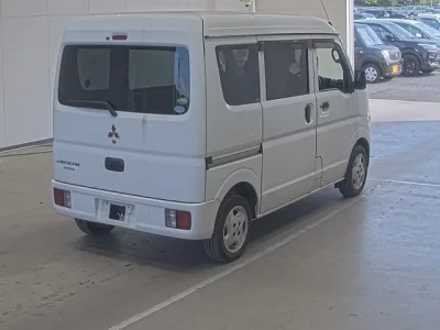 Mitsubishi MINICAB VAN