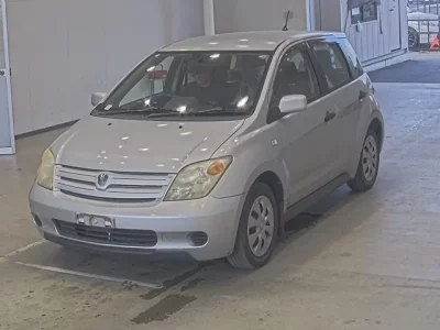 Toyota IST