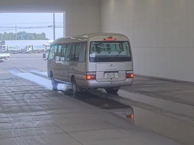 Toyota COASTER