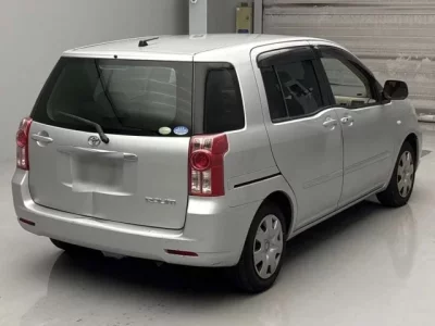 Toyota RAUM