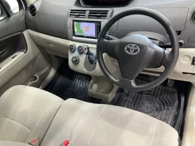Toyota PASSO SETTE