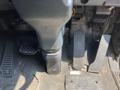 Nissan TRUCK