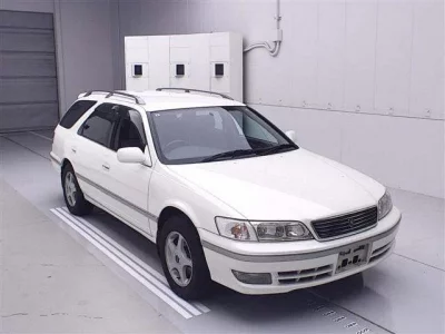 Toyota MARK2 QUALIS