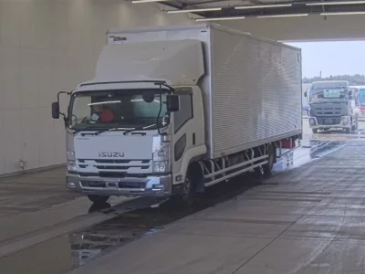 Isuzu FORWARD