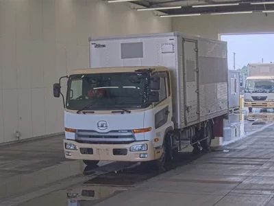 Nissan CONDOR