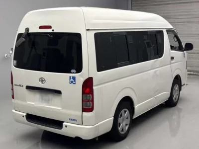Toyota REGIUS ACE VAN