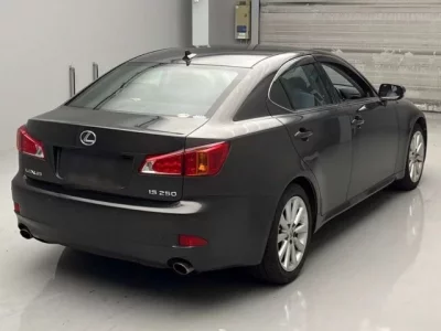 Lexus IS