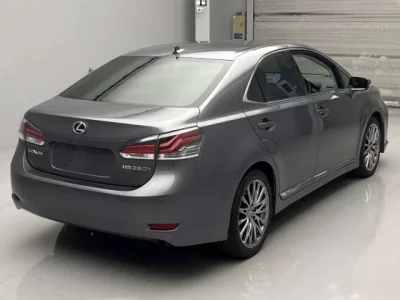 Lexus HS