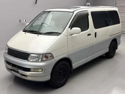 Toyota HIACE REGIUS