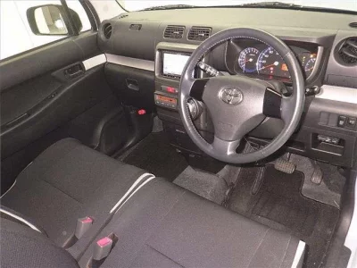 Toyota PIXIS SPACE