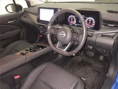 Nissan AURA