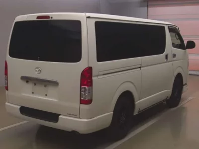 Mazda BONGO BRAWNY VAN