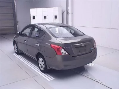 Nissan TIIDA LATIO