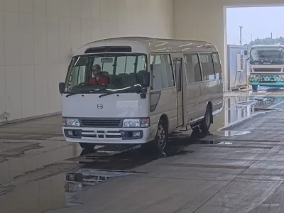 Hino BUS