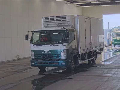 Isuzu FORWARD